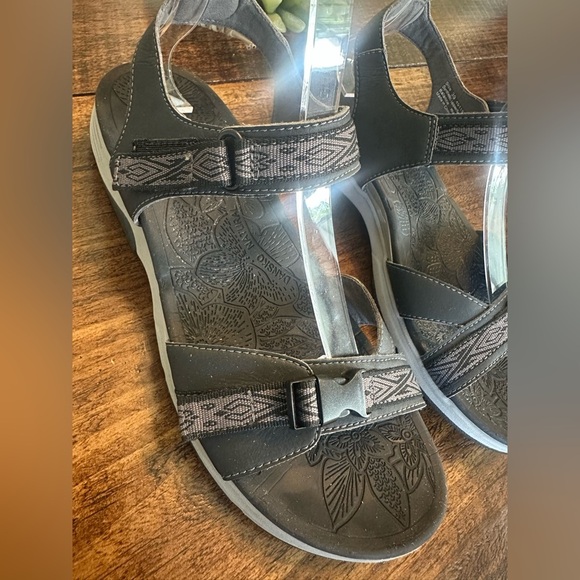 Dansko | “Angie” Adjustable Strap Sandal - Picture 4 of 9
